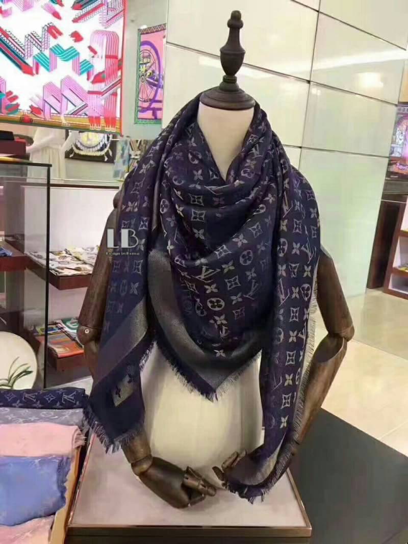 ผ้าคลุมไหล่ ผ้าพันคอ Lv ผ้าเนื้อดี นุ่ม ทอลายในตัว ลายคมชัดค่ะ หนาวนี้ห้ามพลาดค่ะ