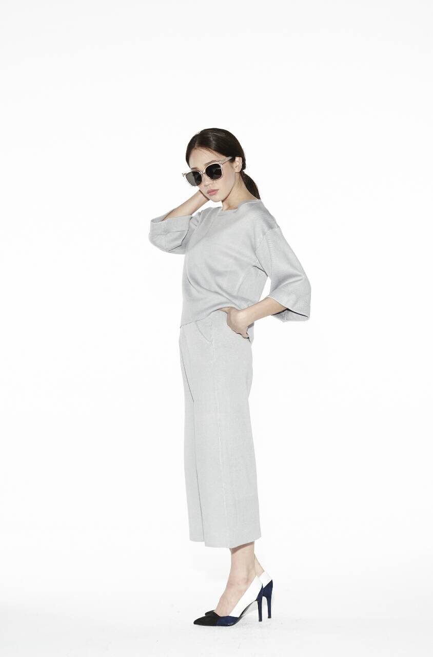 เซ็ทผ้าknitเนื้อบาง ผ้าดี ทรงสวยมากค่ะ