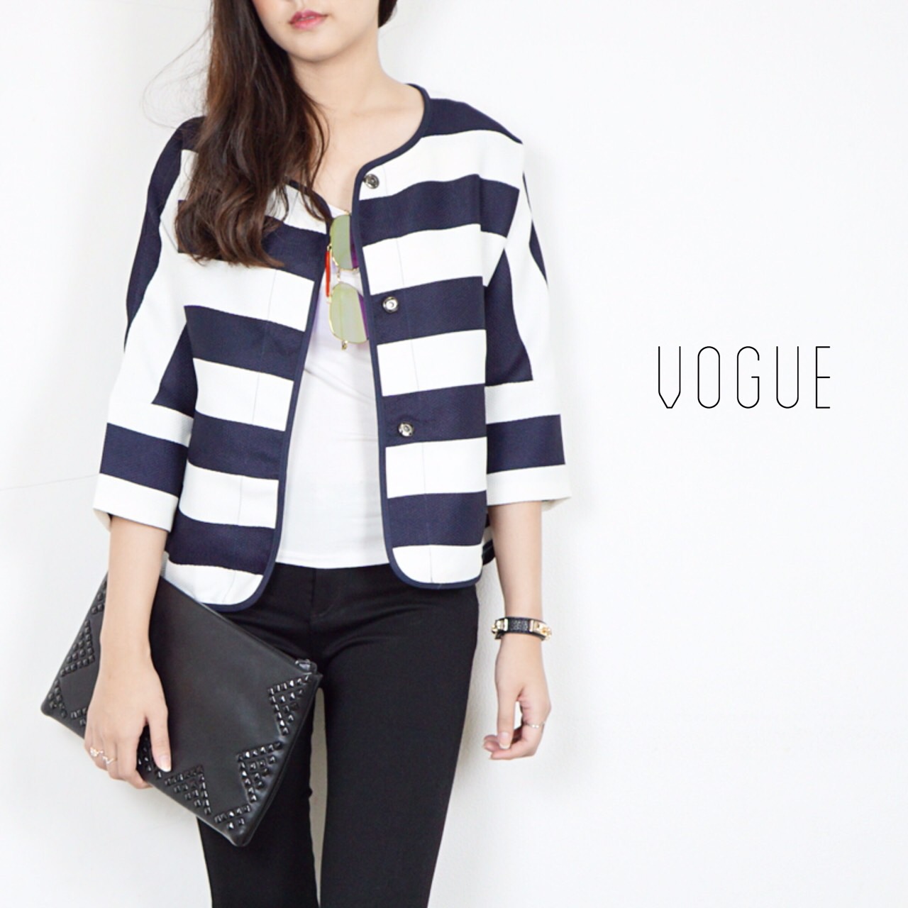 !! มารอบ 2 !!เสื้อคลุมลายทาง ครอปสั้น ทรงเกาหลี ตัดเย็บอย่างดี ทรงสวย ผ้าเนื้อดี ซับในทั้งตัว แมตช์ได้กับทุกชุด เพิ่มลูกเล่นให้ชุดที่เรียบๆดูโดดเด่นคะ