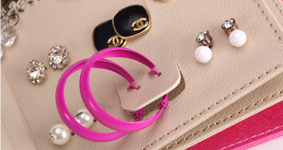 หนังสือใส่ต่างหู Book of Jewelry สำหรับพกพา ใส่ได้มากกว่า 42 คู่ (เจาะเพิ่มได้อีก)_OB000