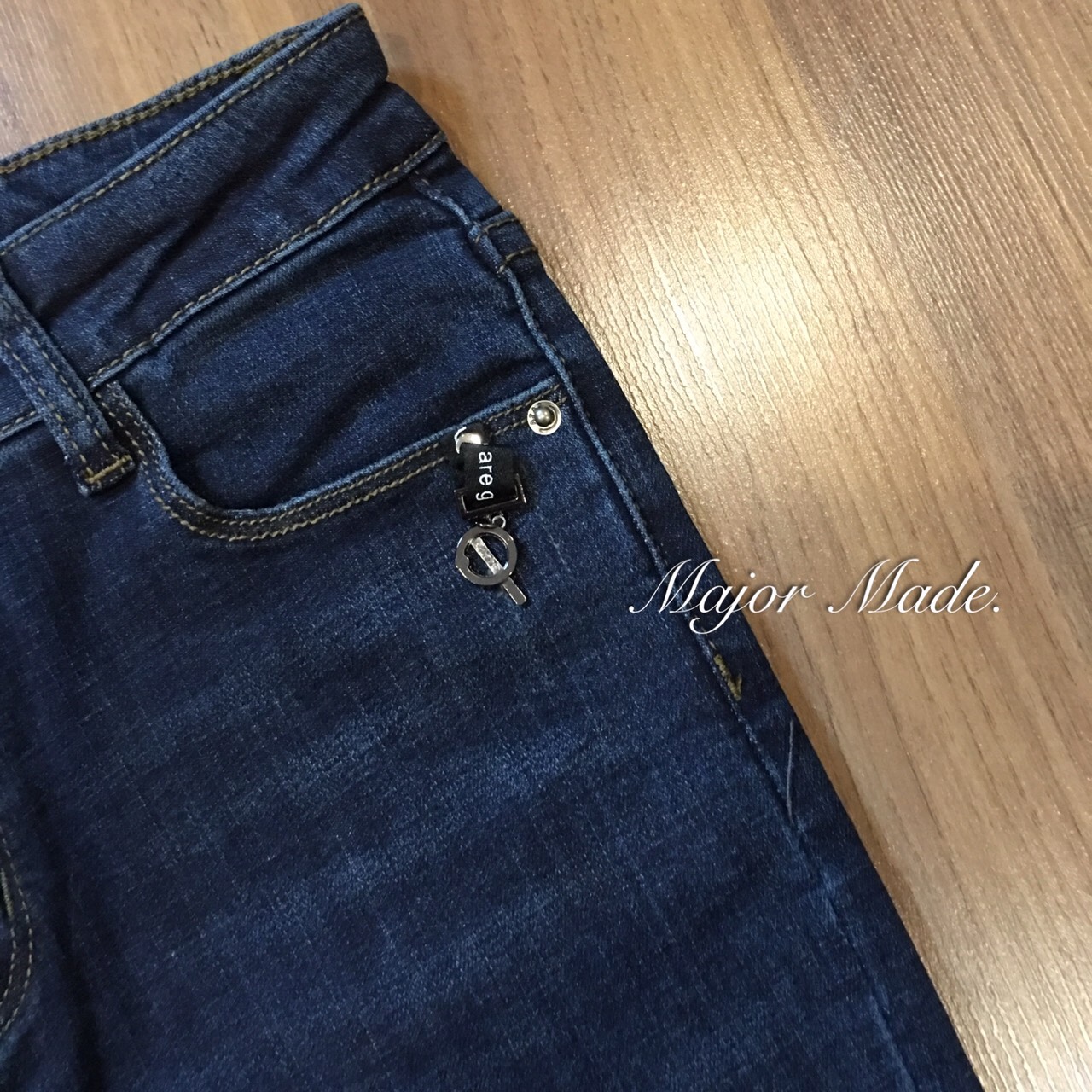 กางเกงยีนส์ทรงสวย ผ้าดี๊ดี มีเพร้อมส่ง Size:L เท่านั้นค่ะ