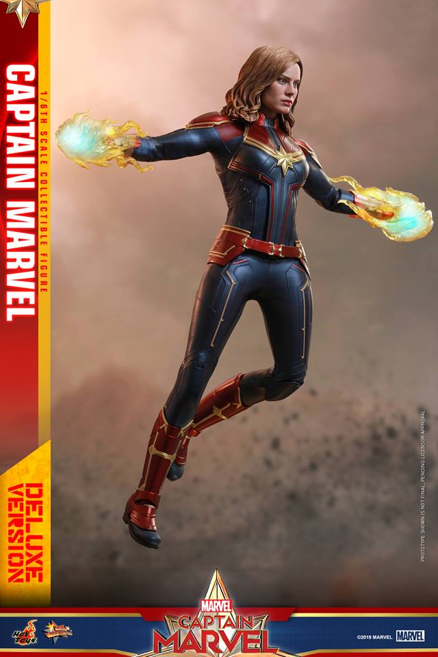Hot Toys MMS522 CAPTAIN MARVEL - CAPTAIN MARVEL (DELUXE VERSION)