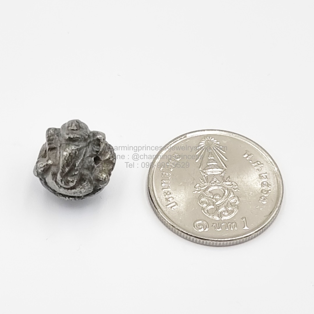 หิน Pyrite ไพไรต์ แกะรูปพระพิฆเนศ มีรูสำหรับร้อยสร้อยข้อมือ ขนาด 10 mm