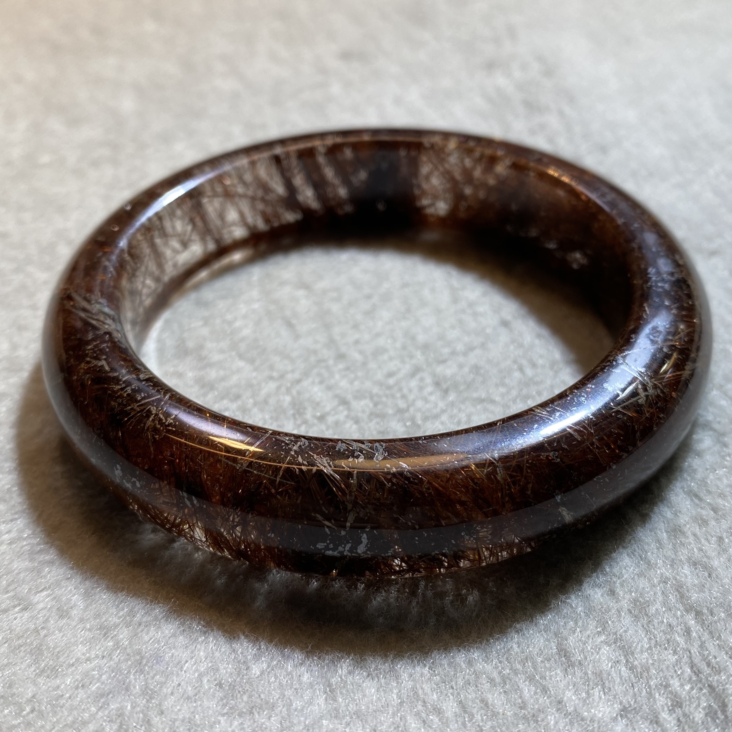 กำไลไหมจักรพรรดิ์ ไหมแน่น Golden Brown Rutilated Quartz หน้ากว้าง 14 มม ความกว้างกำไล 59 มม