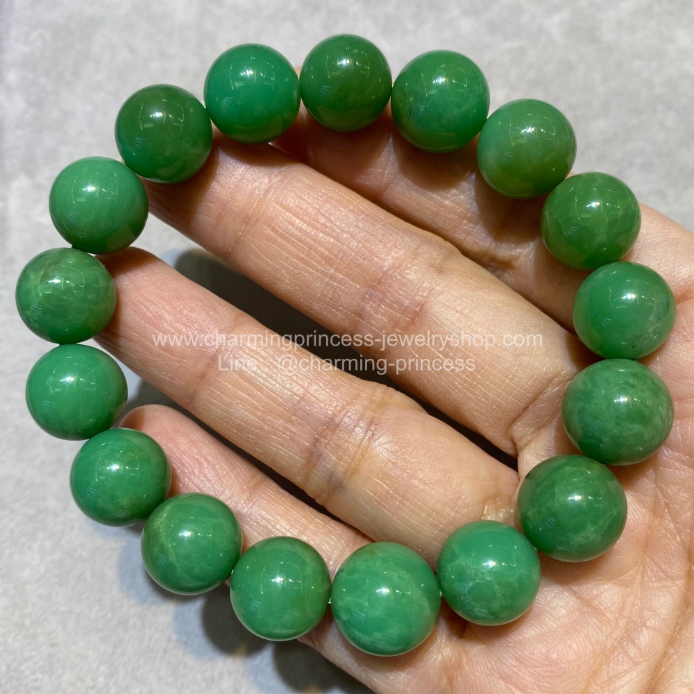 Chrysoprase คริสโซเพลส 12 มม หินแห่งความผ่อนคลาย ป็นหินที่ช่วยนำความอุดมสมบูรณ์ของความรัก และความเจริญรุ่งเรืองในชีวิต