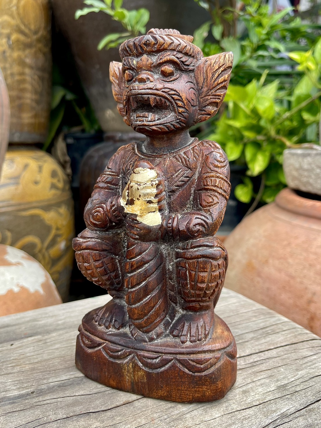 หนุมานไม้สักแกะสลัก หลวงพ่อดิ่ง วัดบางวัว ฉะเชิงเทรา พิมพ์หน้าโขน