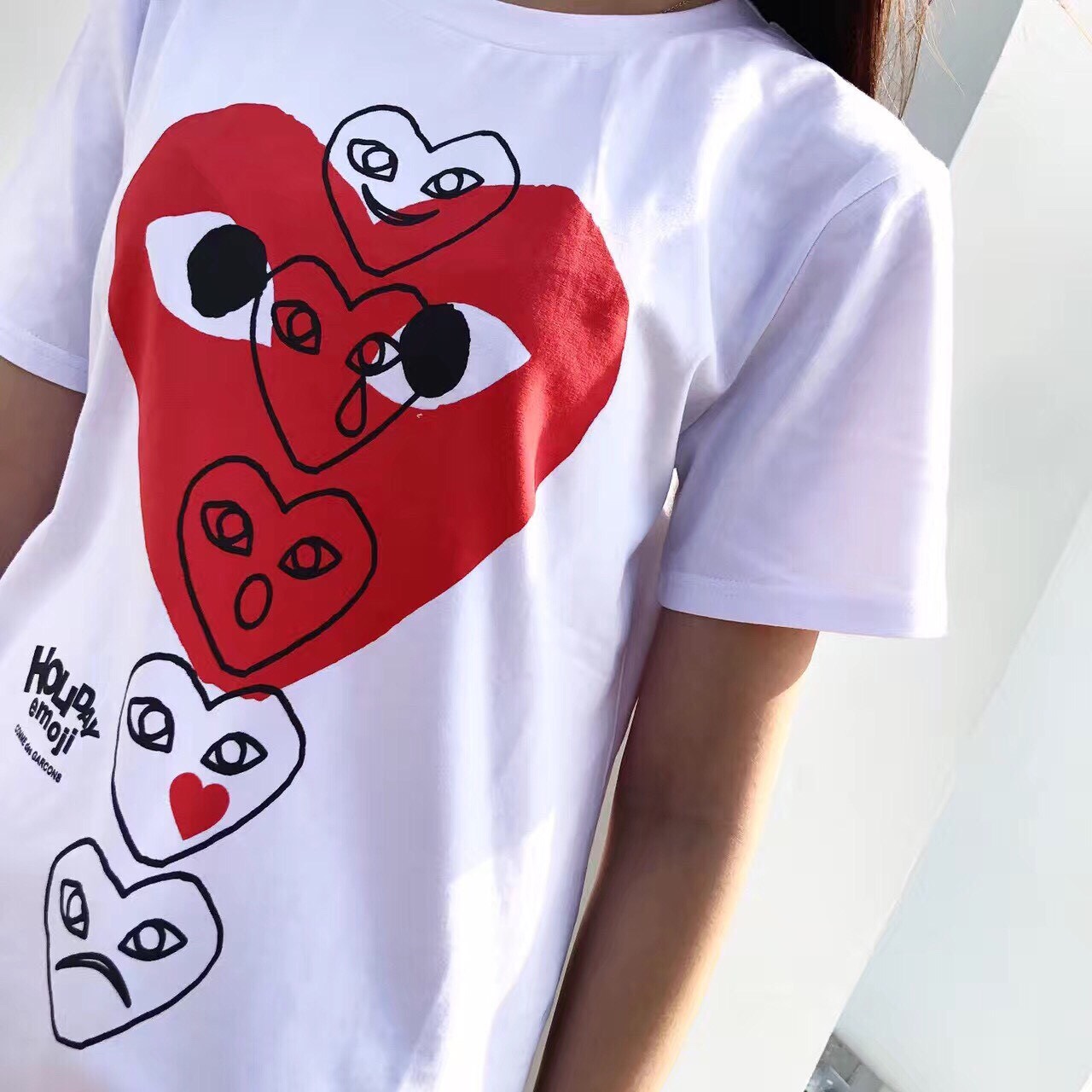 PLAY COMME des GARCONS เสื้อยืดผ้า Cotton เนื้อดี งานพรีเมี่ยมพิมพ์ลายตามต้นแบบ Holiday emoji new collection