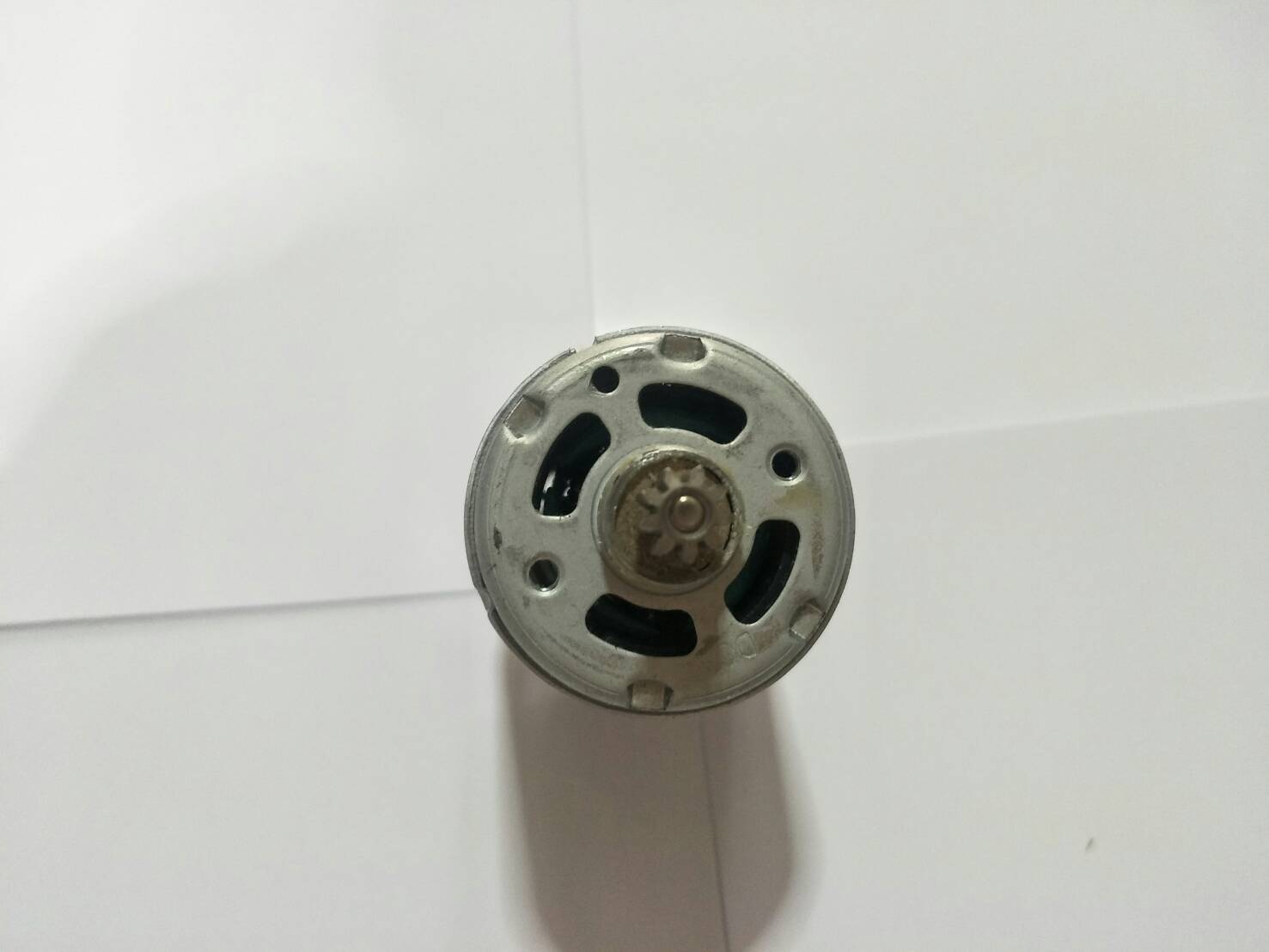 MO10 มอเตอ ร์RS550 แบบมีเฟือง 9 ฟัน 9V-18V 90W