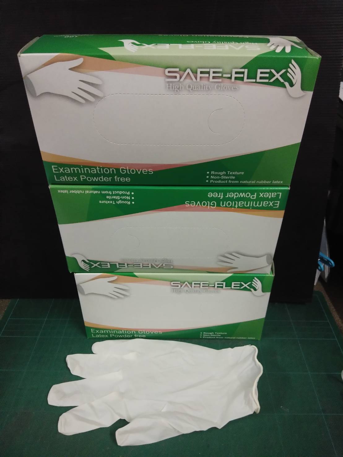 ถุงมือไนไตร ชนิดไม่มีแป้ง ยี่ห้อ Safeflex สีขาว