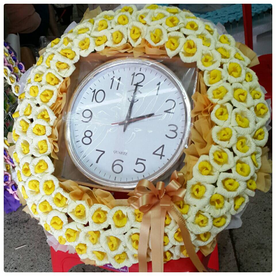 พวงพรีด นาฬิกา ดอกไม้จันทน์ (ทรงกลม)