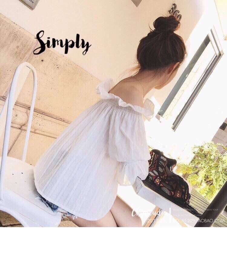 เสื้อปาดไหล่ แขนจั้ม แต่งลอนระบายน่ารักๆที่อกและแขน เนื้อผ้าดีมากกก แมตซ์กับอะไรก็น่ารัก งานสวย ใส่ออกมาน่ารักตามแบบเป๊ะเลยค่า