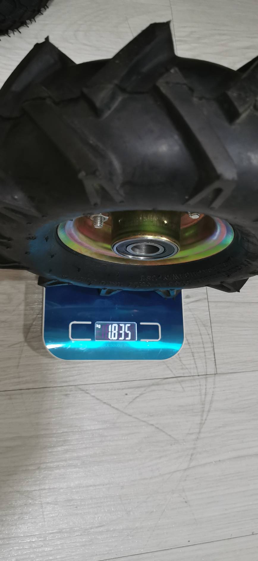 OT140 ล้อรถเข็น 10 นิ้ว รูเพลา 20 มิล รุ่นเติมลม ดอกยาง MT