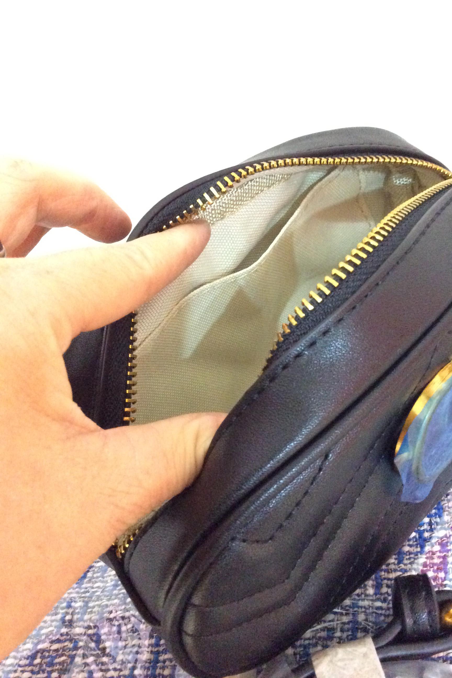 กระเป๋าคาดเอวGucci เป๋า สุดฮิตในเวลานี้ คาดเอวได้ สามรถใส่ไอโฟน 7+ ได้พอดีเดะเลยคะ