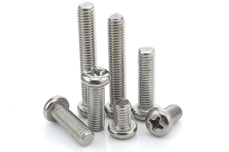 สกรูหัวแฉกกลม สแตนเลส Screw M4