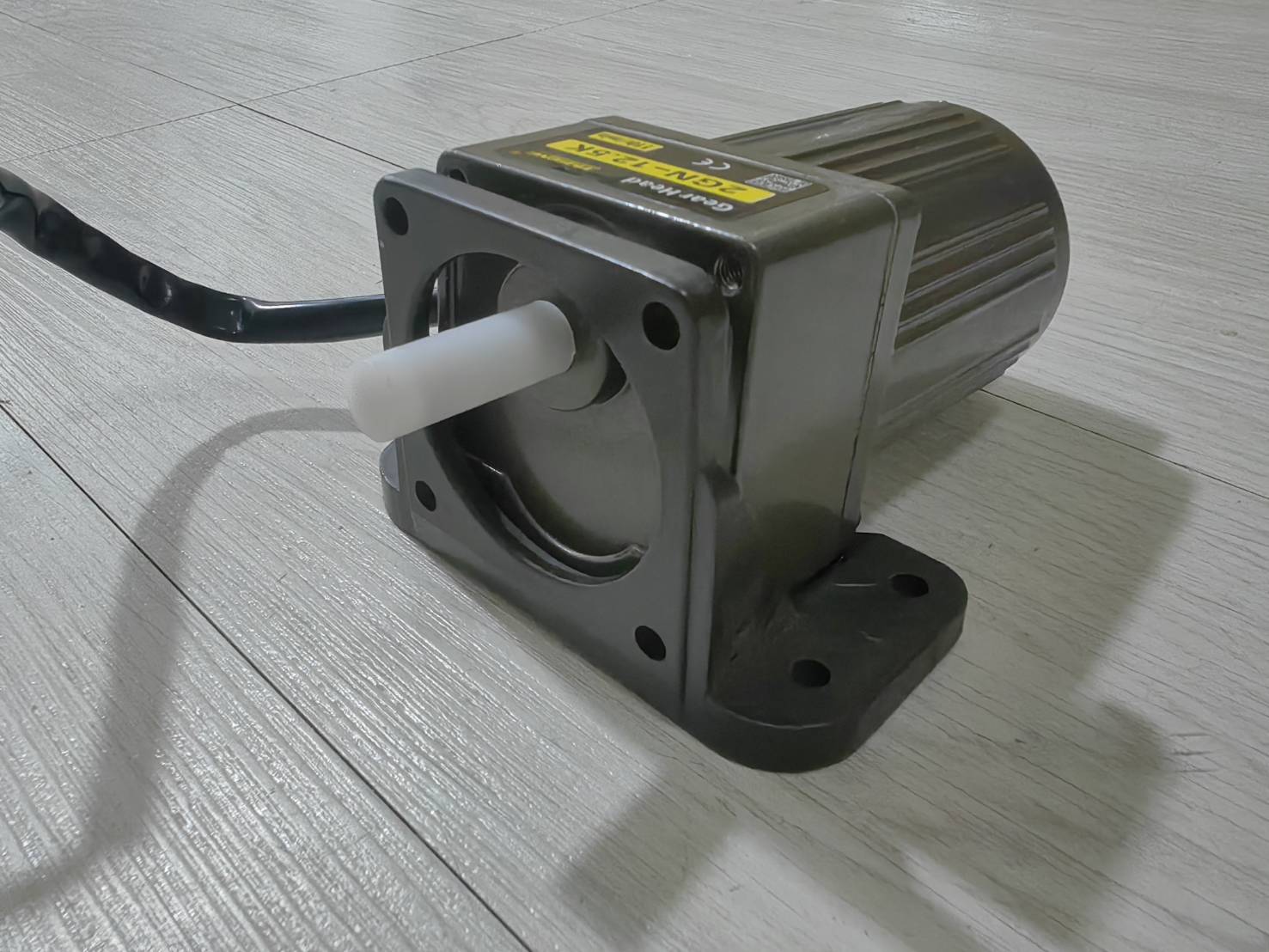 MO57 ฐานยึดมอเตอร์เกียร์ AC220V 6W