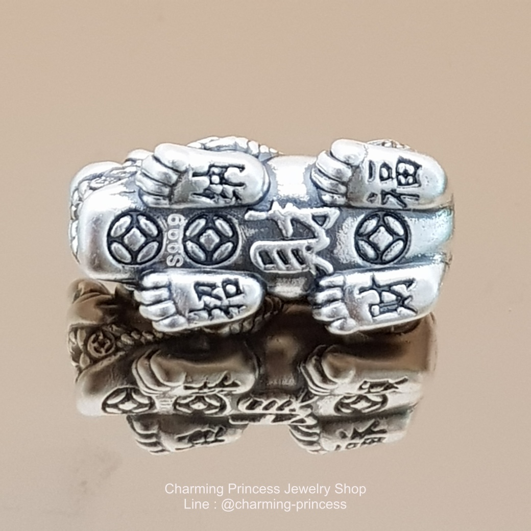 ปี่เซี๊ยะ ชาร์มปี่เซี๊ยะ เงินแท้ 99.99% แบหทอง 3 ก้อน ตัวคั่นสร้อยข้อมือ ชาร์มเงินแท้ 99.99% Size XL เหมาะกับหินไซส์ 12 มม ปี่เซี๊ยะ ชาร์มปี่เซี๊ยะ เงินแท้ 99.9% ชุบทอง ตัวคั่นสร้อยข้อมือ ชาร์มเงินแท้ 99.9% ขนาด กว้าง 15 มม ยาว 30 มม