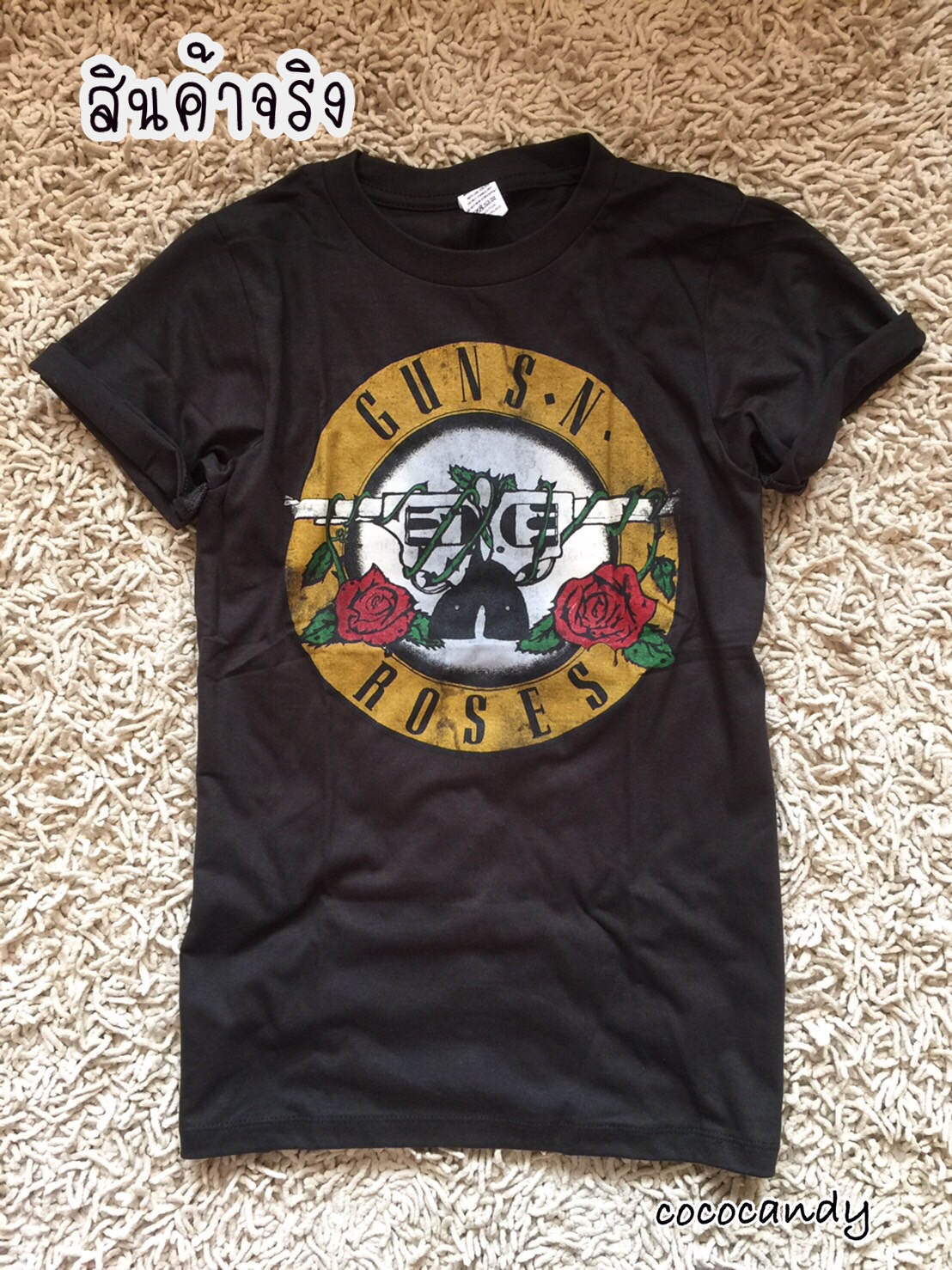 ลายขายดีมาเพิ่มจองด่วนนะคะ Vintage Band T-Shirt เสื้อยืดสกรีน ลาย Guns'n Rose ช่วงนี้กลับมาhot hit อีกครั้งในหมู่ดาราเซเลบ ใส่กันเยอะค่ะ ไม่อยากตกเทรนด์ จัดกันไปเลยค่ะ