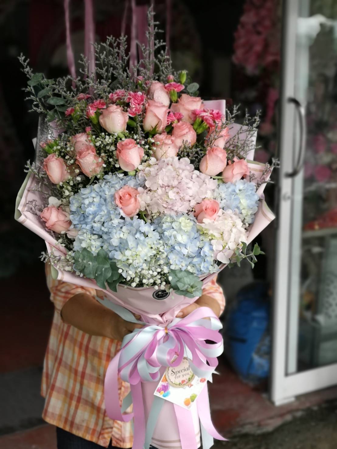 ช่อดอกไม้กุหลาบ ไฮเดรนเยีย โทนพาสเทล