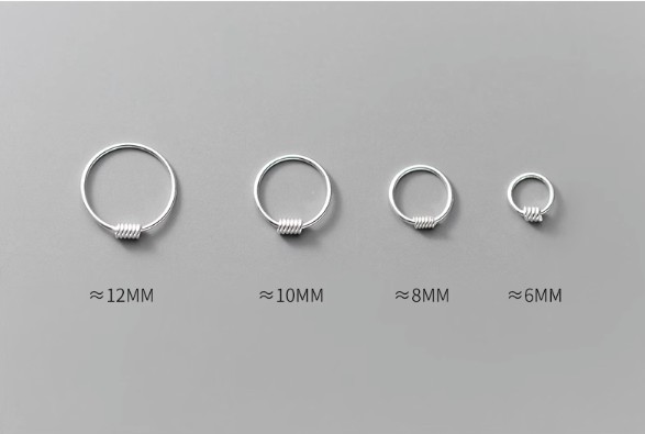 “เช็คสินค้าทัก line ก่อนโอนนะคะ”ต่างหูสำหรับผิวแพ้ง่าย เงินแท้ 92.5% ห่วงเรียบ Tiny Hoop_ES232