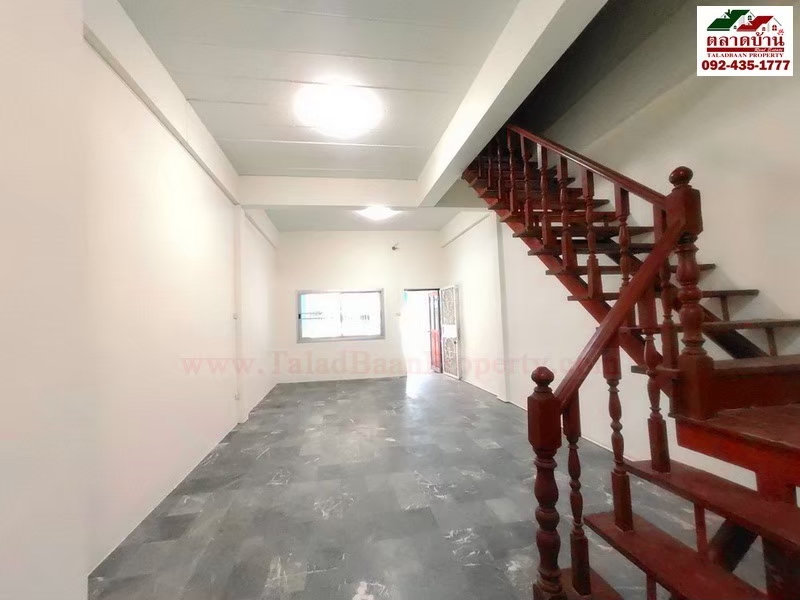 ทาวน์เฮ้าส์ 3 ชั้น ม.สุภาวัลย์ ซ.หทัยราษฎร์ 6 รามอินทรา คลองสามวา กรุงเทพฯ บ้านสวย พร้อมอยู่ ทำเลต้นโครงการ