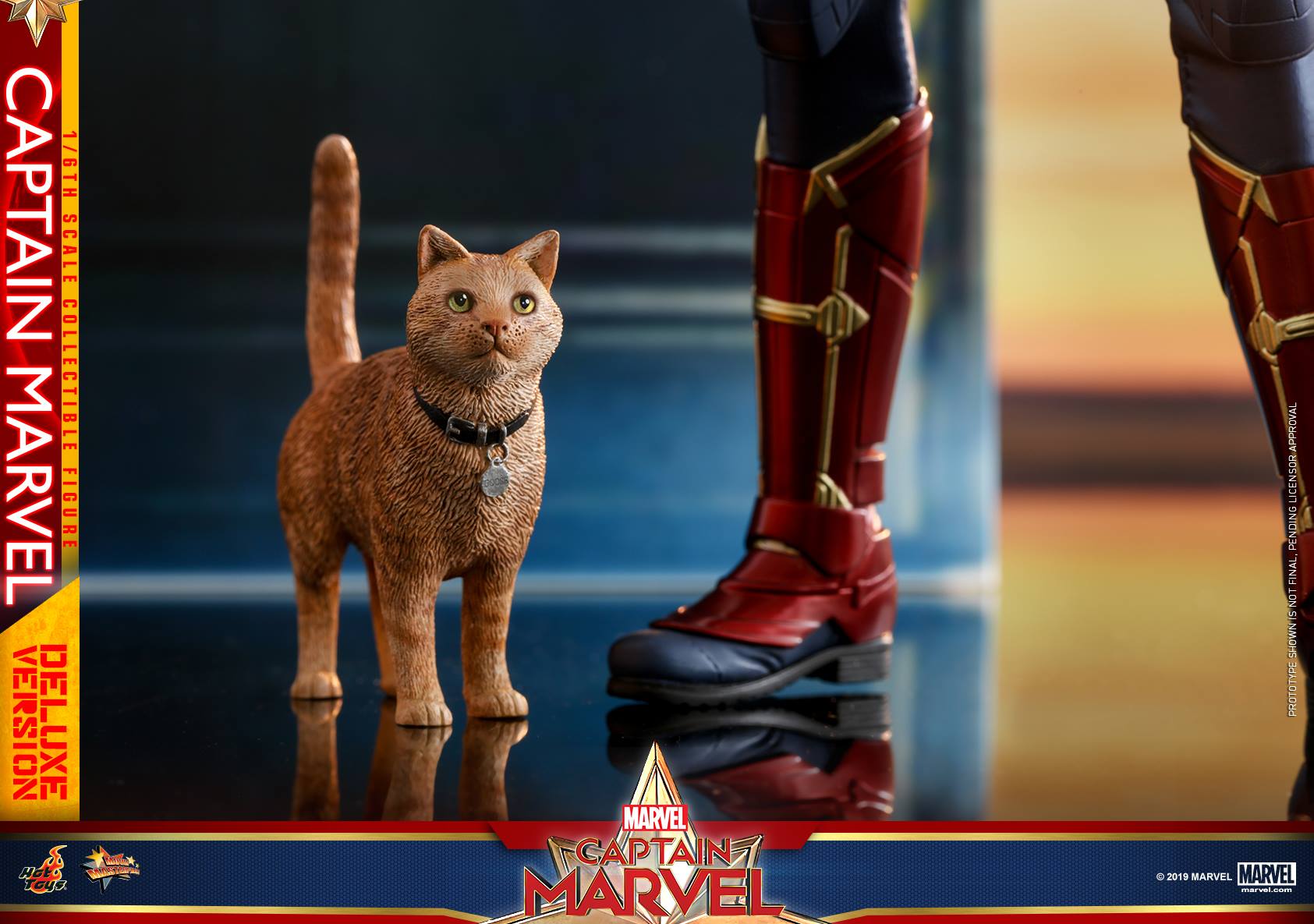 Hot Toys MMS522 CAPTAIN MARVEL - CAPTAIN MARVEL (DELUXE VERSION)