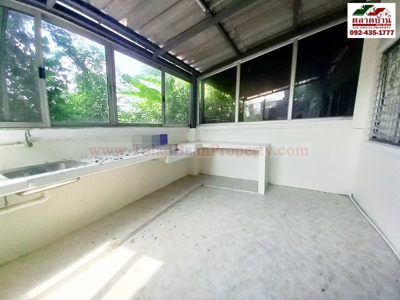 ทาวน์เฮ้าส์ 3 ชั้น ม.สุภาวัลย์ ซ.หทัยราษฎร์ 6 รามอินทรา คลองสามวา กรุงเทพฯ บ้านสวย พร้อมอยู่ ทำเลต้นโครงการ