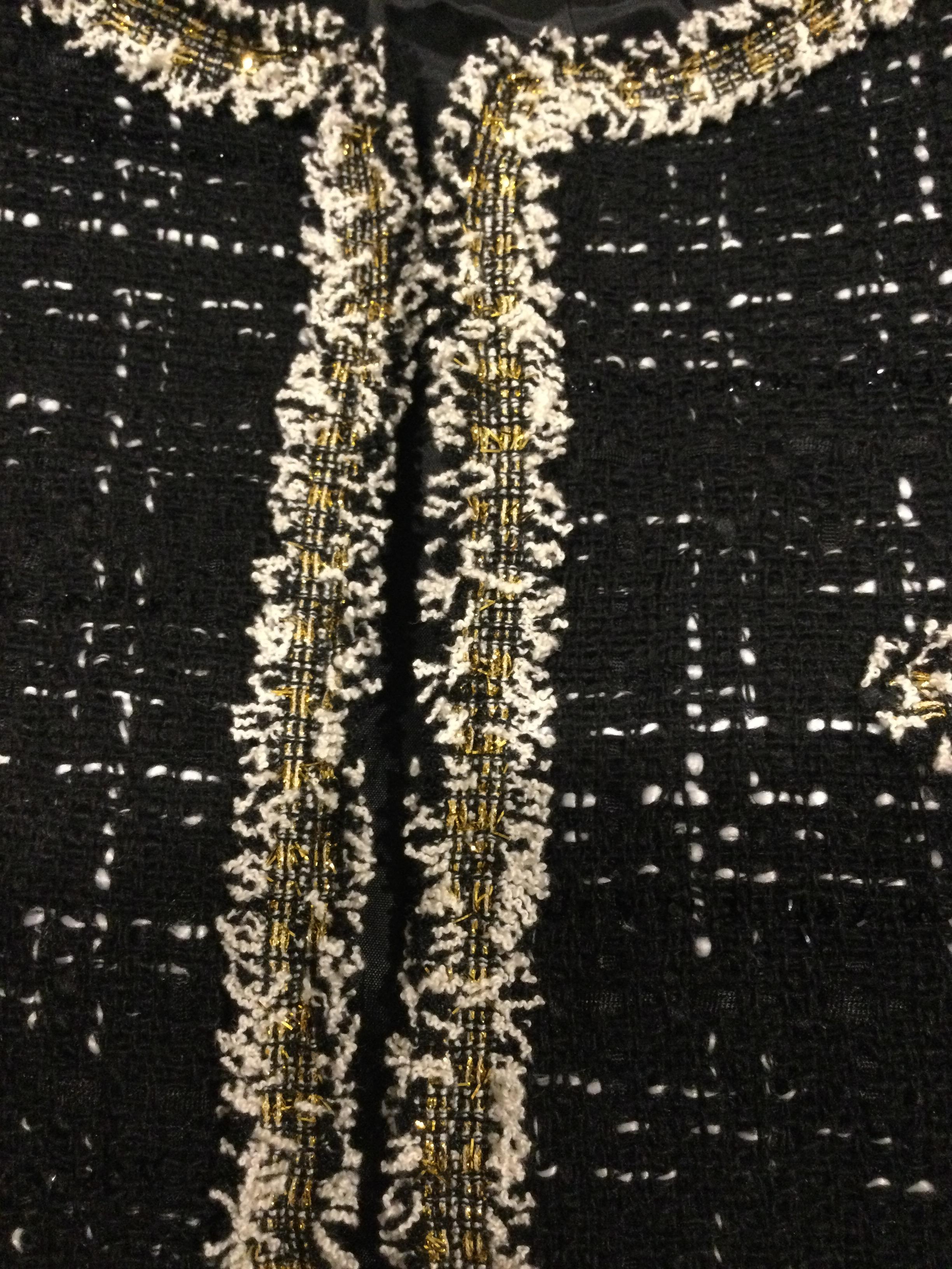 เสื้อทวิต เสื้อคลุมผ้าทวิต รุ่นนี้ขายดี🔥🔥🔥 เสื้อคลุม ใส่ได้ทุกโอกาสค่ะ