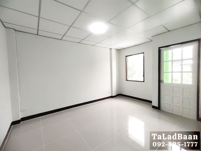 ทาวน์เฮ้าส์ 2 ชั้น ม.แพรมาพร คลอง 11 ถ.รังสิต-นครนายก ธัญบุรี ปทุมธานี บ้านสวยเล่นระดับ ตกแต่งใหม่ทั้งหลัง พร้อมอยู่