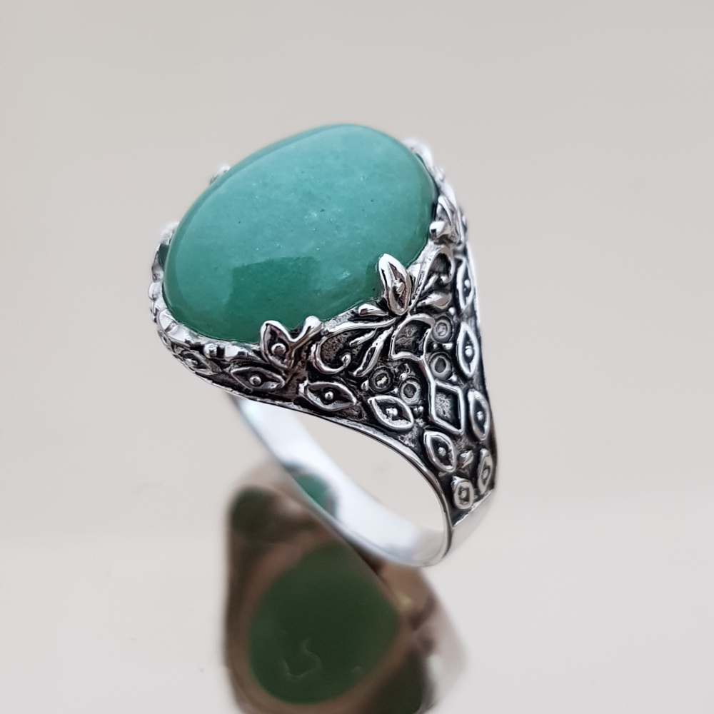แหวนอเวนเจอรีน สีเขียว แหวนเงินแท้ 925 Aventurine OV 16x12 mm Crafts with Antique Design Ring