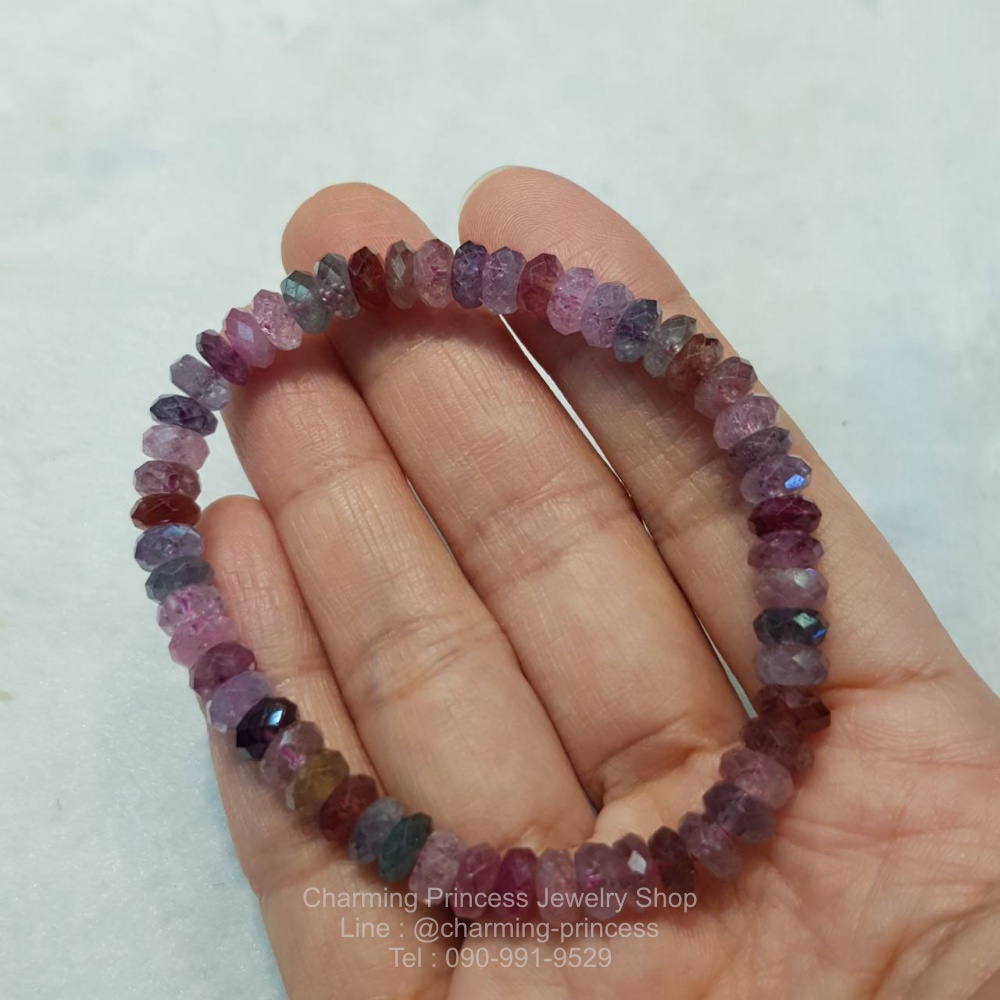 Red Spinel สปิเนลสีแดง 6.5 มม เจียรเหลี่ยมอัญมณีสวยงาม เปล่งแสงระยิบระยับเมื่อต้องแสงไฟ "อัญมณีแห่งความหวังและการฟื้นฟู"