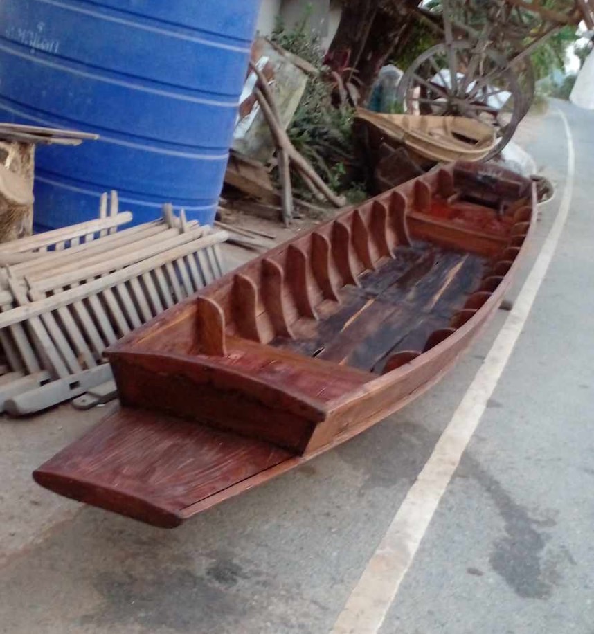รับต่อเรือไม้สัก รับประกอบเรือไม้สัก รับทำเรือไม้สัก รับทำเรือ