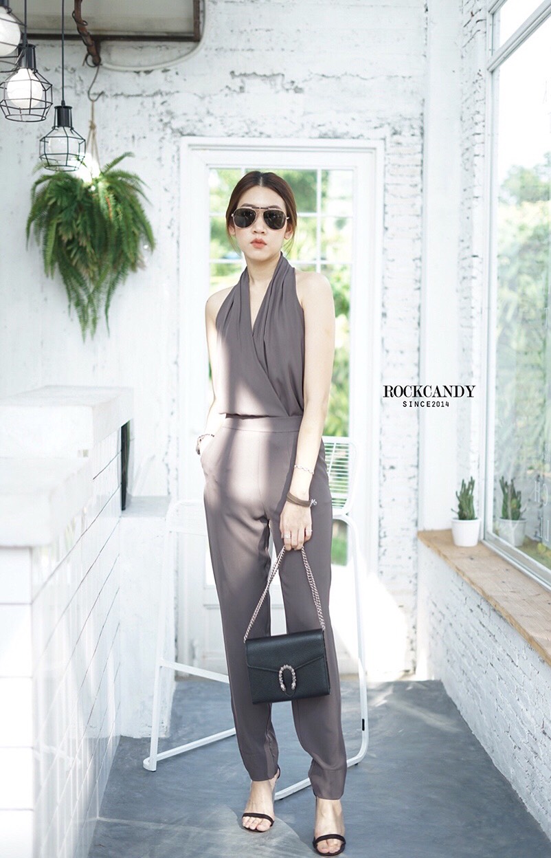 Super best seller LOT 40" ของเข้าเพิ่มหน้าร้านแล้วค่ะ รีบจองก่อนของหมดน๊า ขายดีมากกกกกกกก ชุดเซ็ทเสื้อปาดสุดฮิตของทางร้าน แมชกับกางเกงขายาวทรงเป๊ะ ใส่แล้วหุ่นดีสุดๆ เปรี้ยวเท่อินเทรน เข้ากับแฟชั่นช่วงนี้สุดๆ รุ่นนี้ใช้ผ้าเนื้อดีมากๆค่ะ คัตติ้งเนี้ยบ