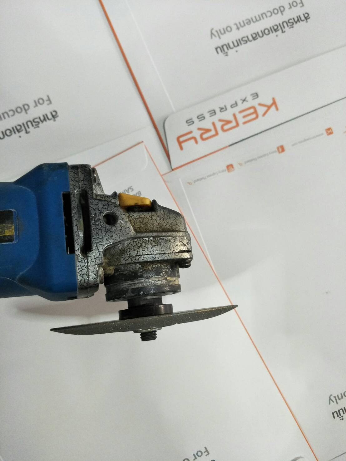 DG32 ใบเจียรเพชรละเอียด เบ 120 รูเพลา 16 มิล ใส่หินเจียร 4 นิ้ว ทรงจานบิน โค้ง