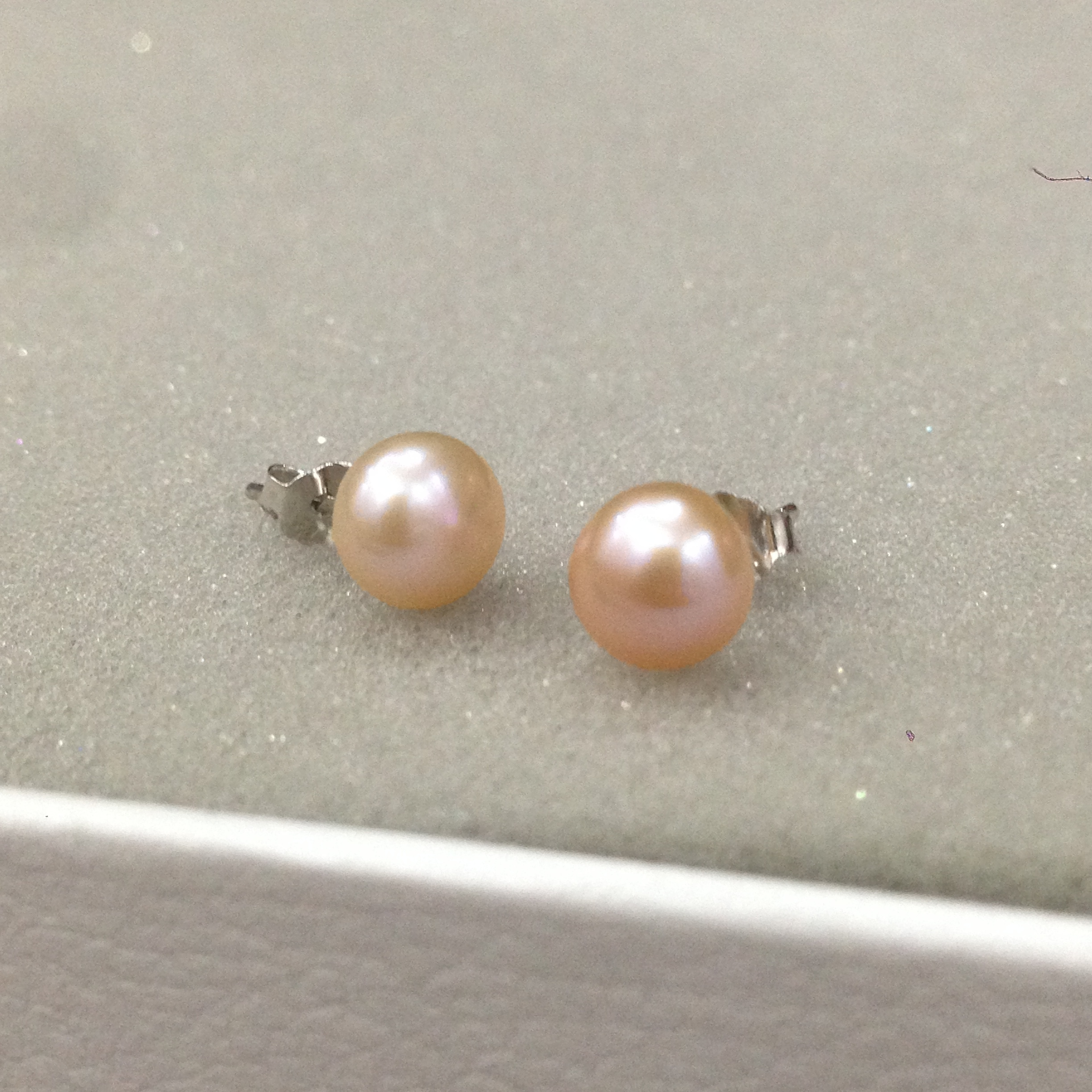 ต่างหูสำหรับผิวแพ้ง่าย เงินแท้ 92.5% Classy Pearl