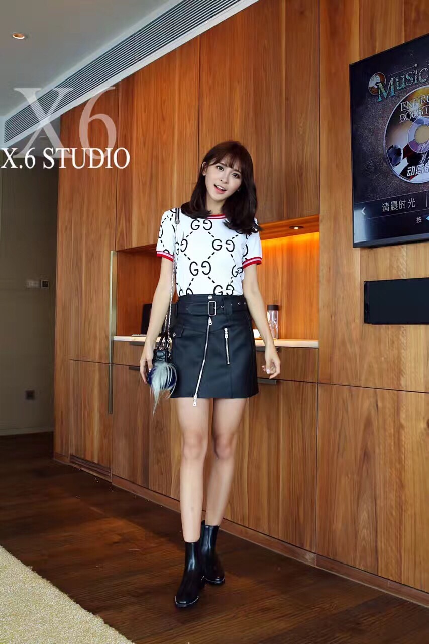 เสื้อยืดลายกุชชี่