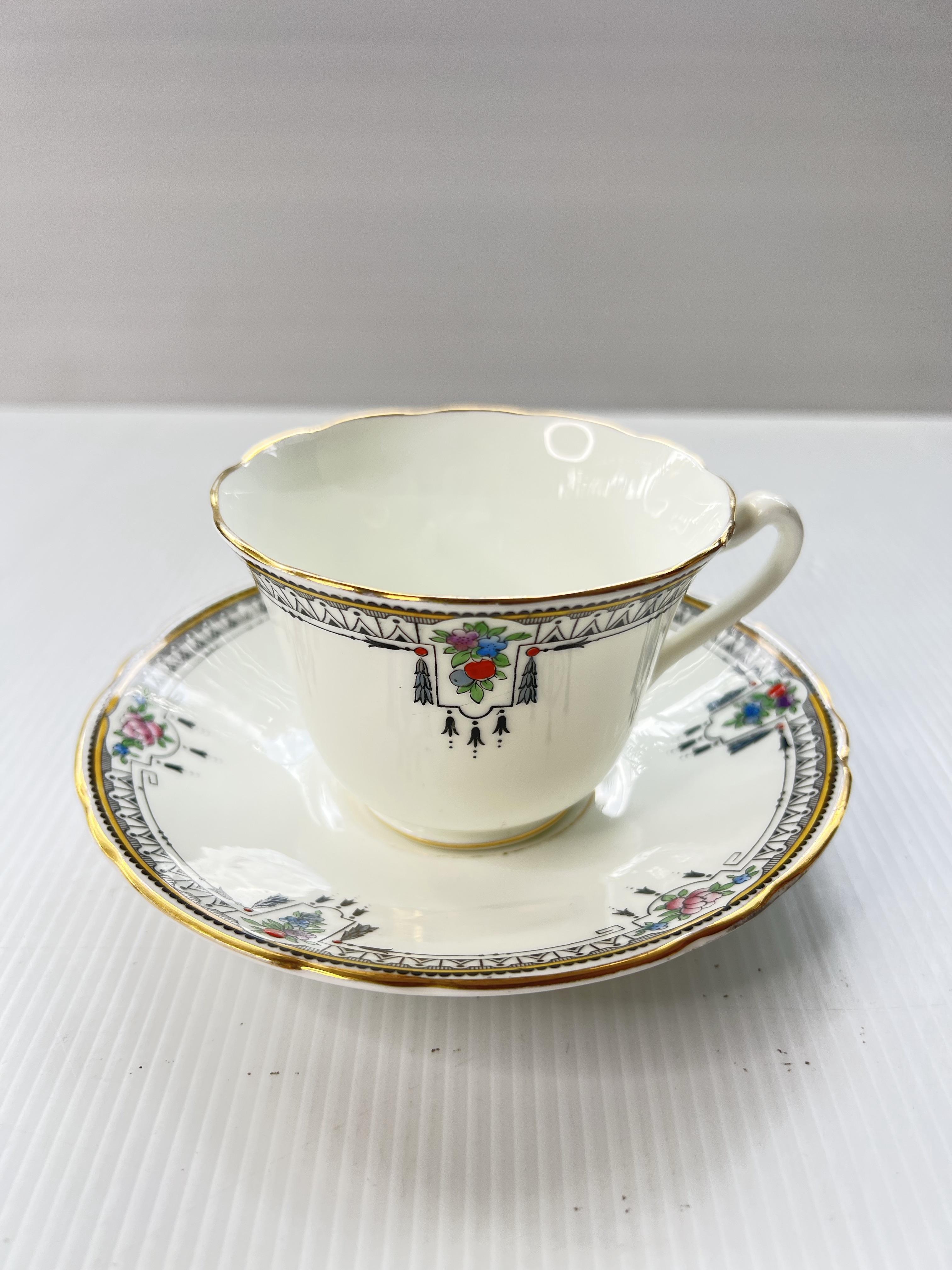 ชุดแก้วเซรามิค Adderley Best Bone China Kingston Made in England.