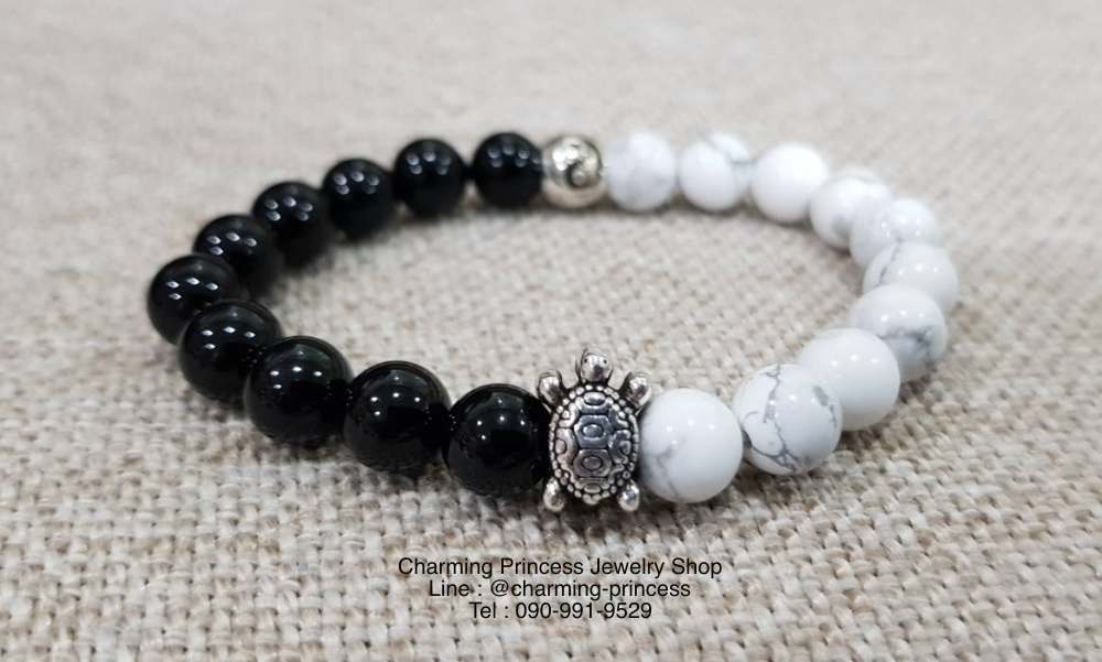 Black Onyx, Howlite with Sterling Silver Ying Yang and Turtle นิล และ ฮาวไลท์ 8 มม ประดับเงินแท้หยินหยางและเต่า ป้องกัยภัยจากผู้ไม่หวังดี สุขภาพแข็งแรง ปรับสมดุลย์ในร่างการและสภาวะแวดล้อม เพิ่มพลังบวก