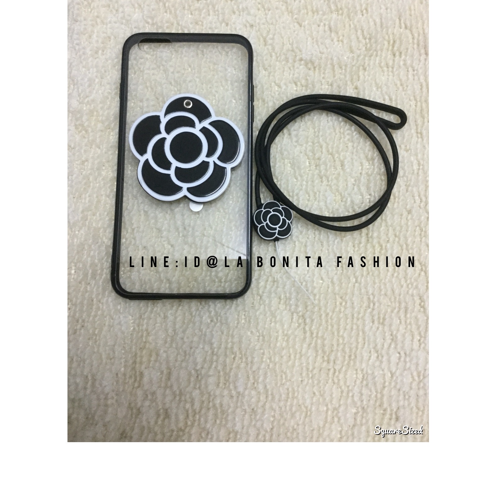 เคส i phone ลายชาแนลรุ่นใหม่ล่าสุด แต่งดอกคามิเรียตามแบบฉบับชาแนล ที่ดอกไม้มีกระจกเก๋ๆ งานสวยเว่อๆค่ะ