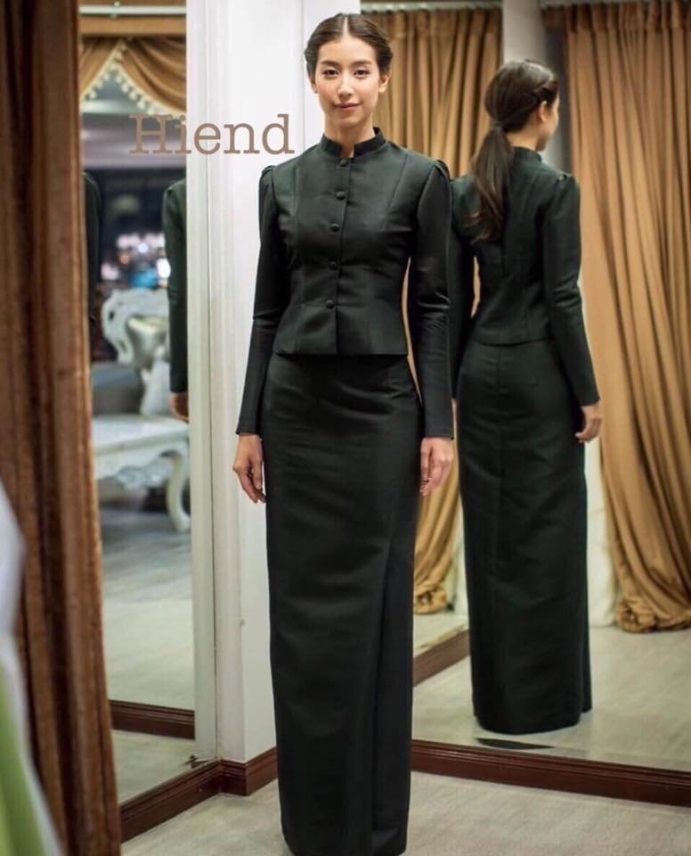 ชุดไทยจิตรลดา สีดำ งานป้าย