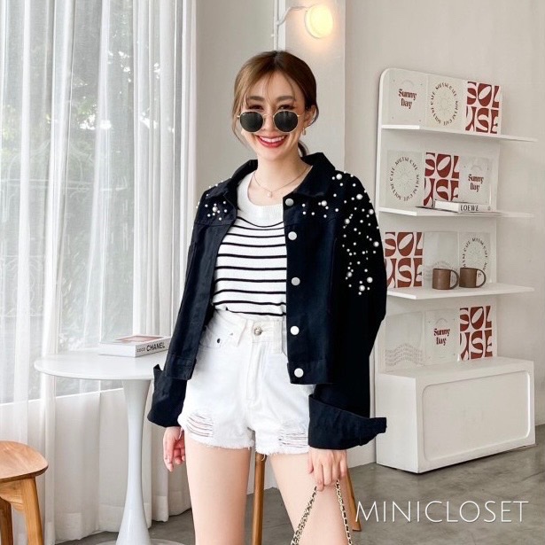 แจ็คเก็ตยีนส์ ตอกอะไหล่มุกแน่นๆ สวยๆ