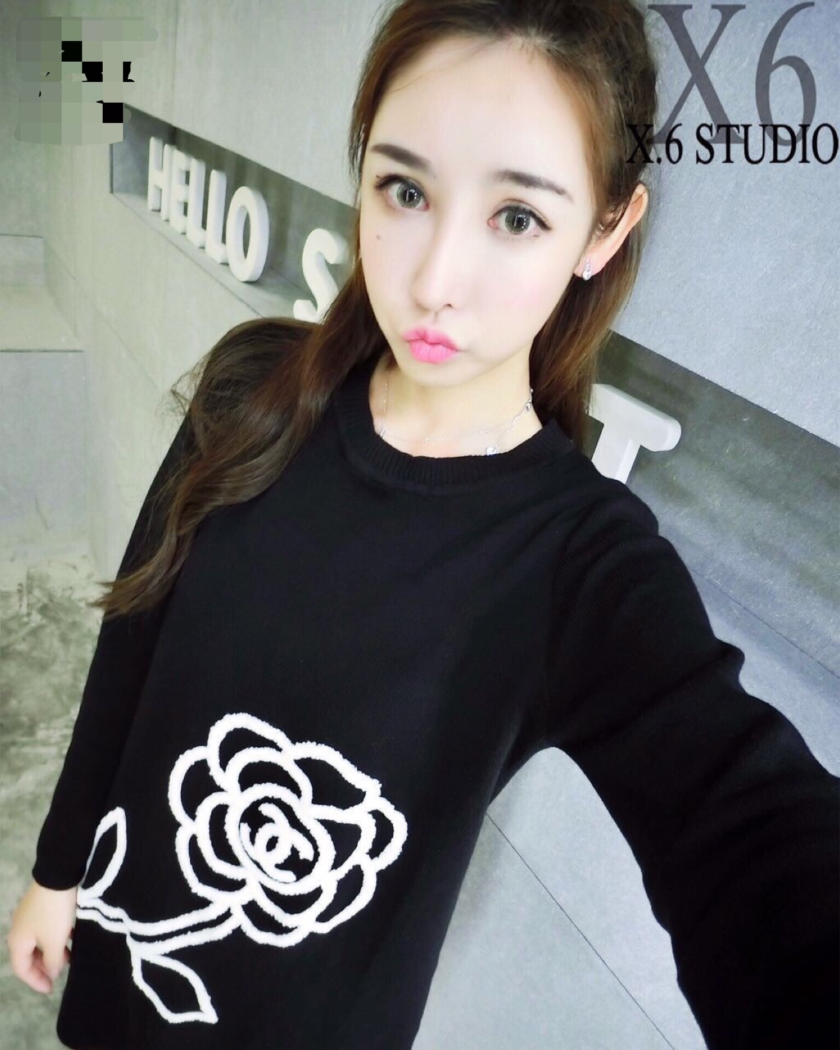 Recommended!! Dress ผ้านิตติ้งโลโก้ดอกคามิเรีย Chanel แบบใหม่ล่าส