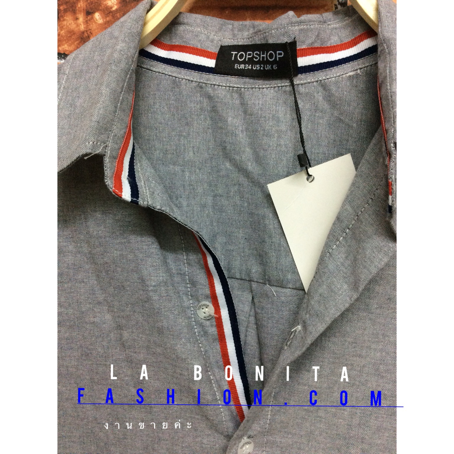 Topshop Shirt ดีไซน์ เกร๋ๆ ชิคๆ ×2 ด้วยแทบตรงคอ และแขน งานดี ติดป้าย