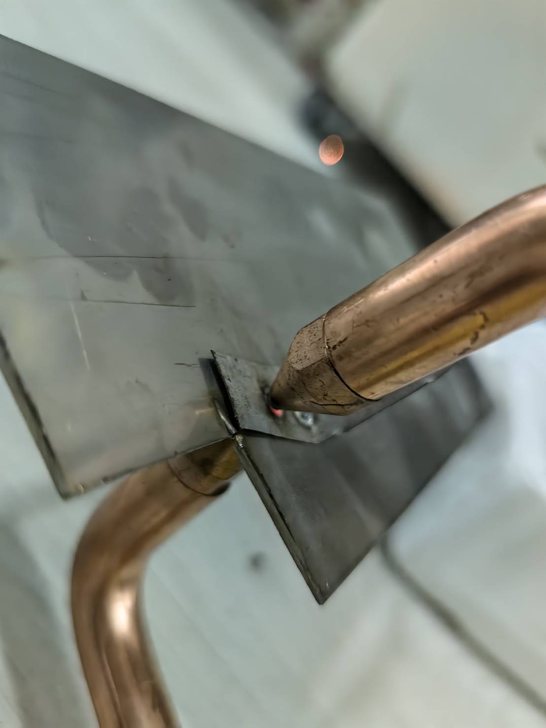 ES37 เครื่องเชื่อมตัวถัง อาร์คสปอต เครื่องอาร์คโลหะ เหล้ก สเตนเลส อลูมิเนียม 0.6-1.5 มิล 8000A