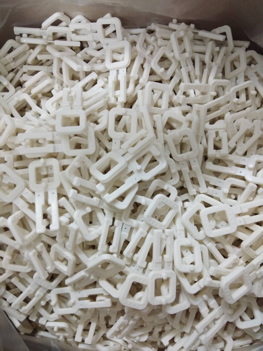 กิ๊บพลาสติก สต๊อปเปอร์ เข็มขัดรัดสายรัดพลาสติก หัวเข็มขัดสายรัดพลาสติก หัวเข็มขัดสายรัดพลาสติก สต๊อปเปอร์ หัวล็อคสายรัดพลาสติก กิ๊บพลาสติก สต๊อปเปอร์ เข็มขัดรัดสายรัดพลาสติก หัวล็อคพลาสติก หัวเข็มขัดพลาสติกสายรัด