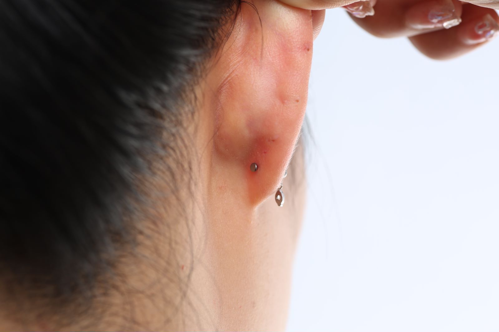 “เช็คสินค้าทัก line ก่อนโอนนะคะ”ไทเทเนี่ยม 100% ต่างหูสำหรับผิวแพ้ง่าย Grown จิวแป้นแบนขันน็อต ขนาดก้านปกติ ราคา/ข้าง ETC150