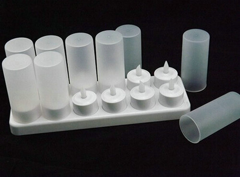 เทียน LED แบบชาร์จได้ 12 อัน พร้อมแท่นชาร์จ