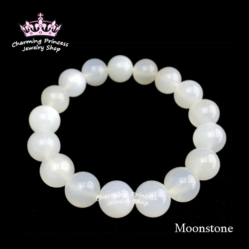 Moonstone มูนสโตน Moonstone 12 มม พลอยที่ช่วยเพิ่มพลังบวก ความแจ่มใสและรุ่งเรืองความผาสุก ความสุข และความโชคดีมาให้กับผู้สวมใส่
