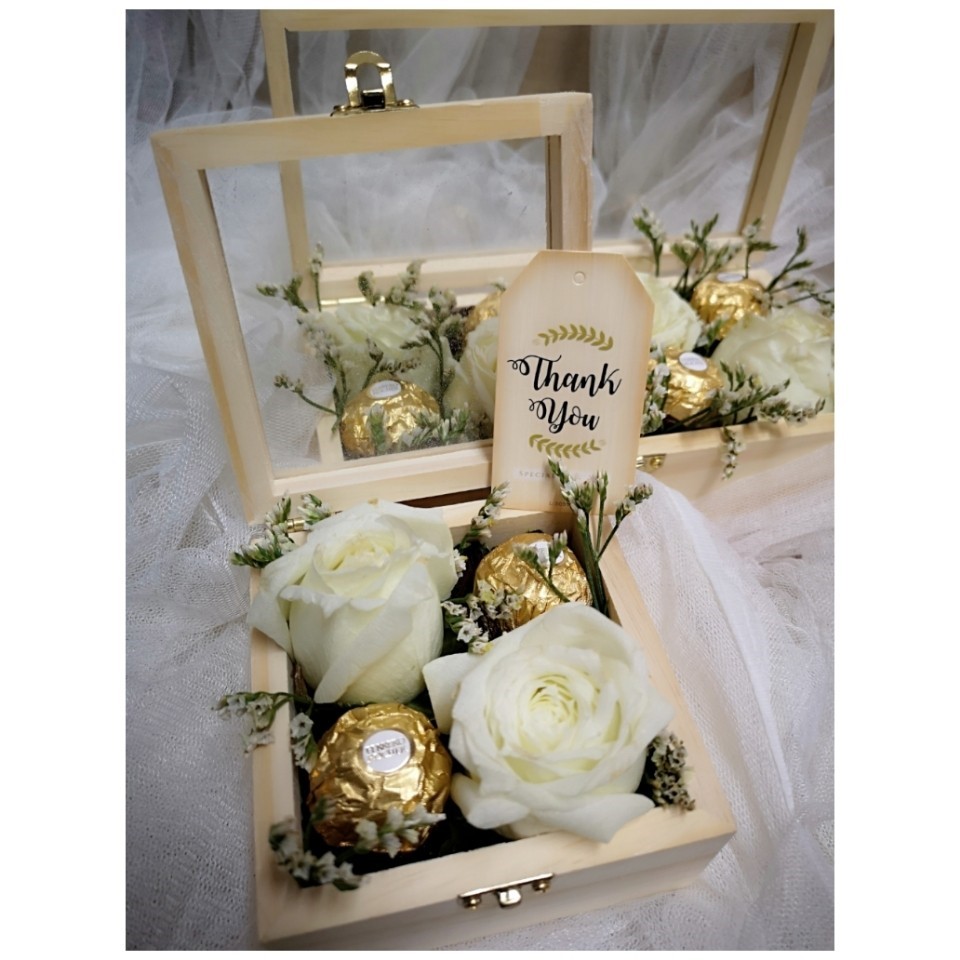 กล่องดอกไม้ ช็อคโกแลต (Flower Box)