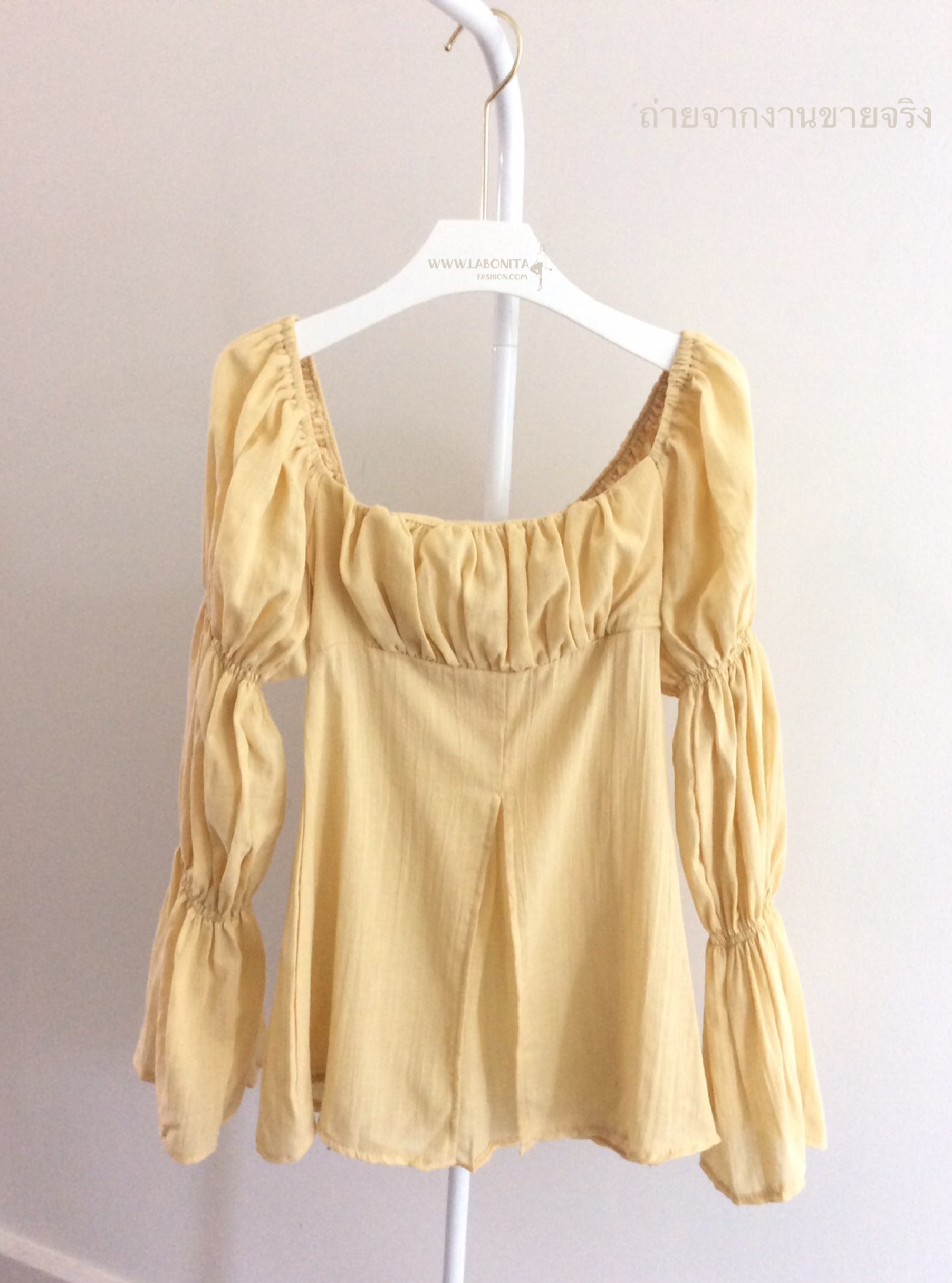 เสื้อแบบคุณญาญ่าใส่ ผ้าเหมือนที่คุณญาญ่าใส่เป๊ะๆ