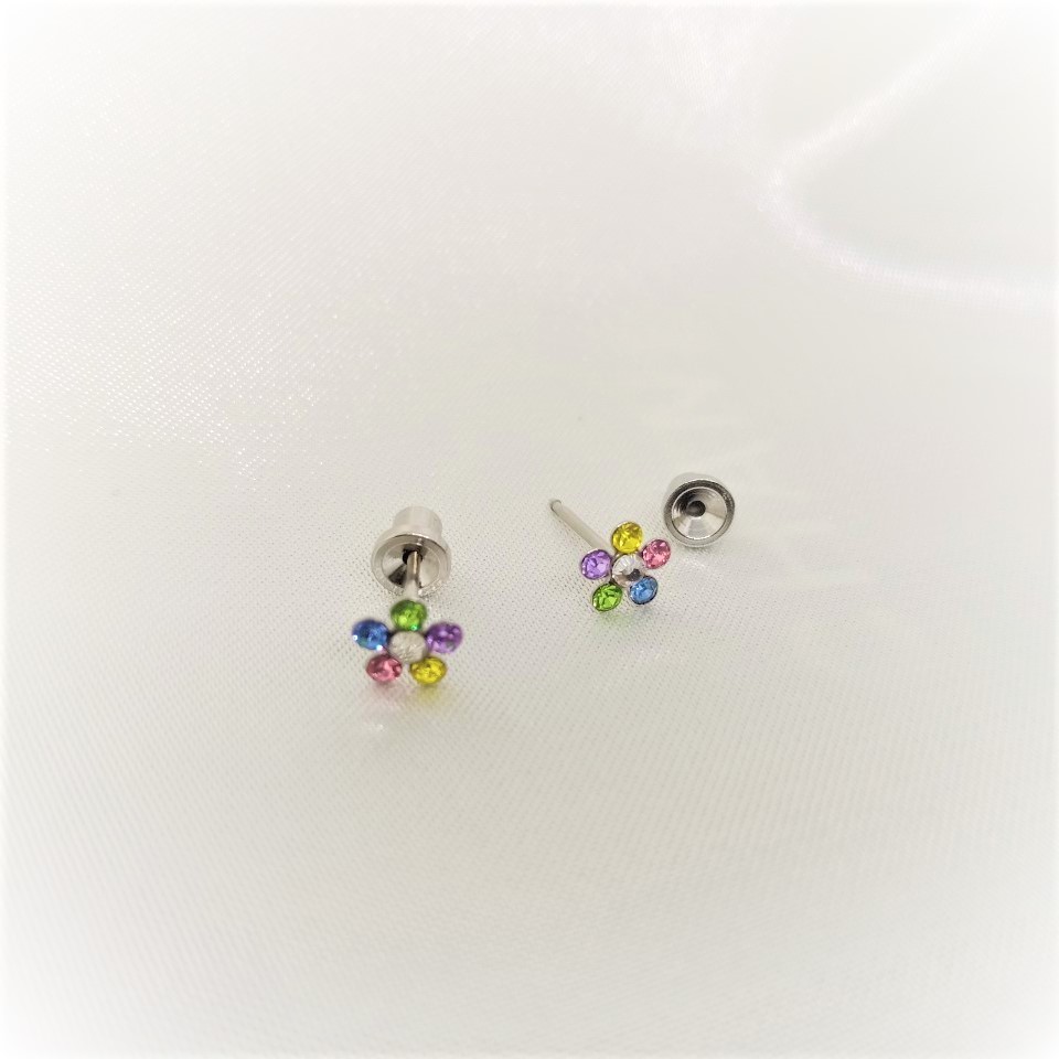 (ส่งฟรี!) ต่างหูสำหรับผิวแพ้ง่ายแป้นตัน สแตนเลสเกรดการแพทย์ Rainbow Daisy 6MM ปลอดภัย100%